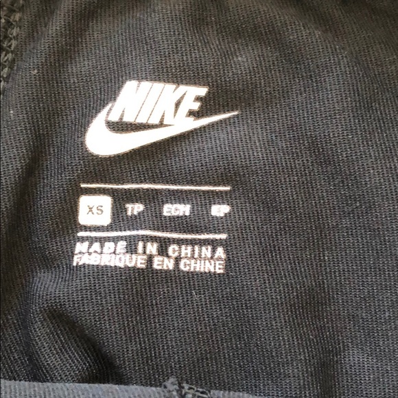 Nike yoga pants - Picture 3 of 3